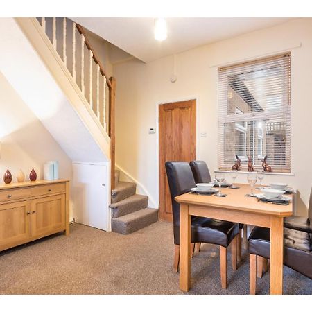 Fibre Broadband&FREE Street Parking, Sleeps 5 Apartamento York Exterior foto